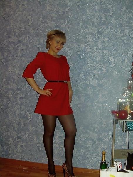25P Girls in pantyhose