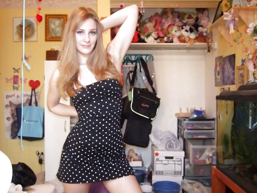 25P Sexy Girl With A Perfect Body