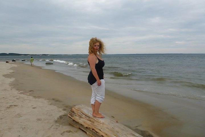 25P Busty bbw une blonde a gros nichons