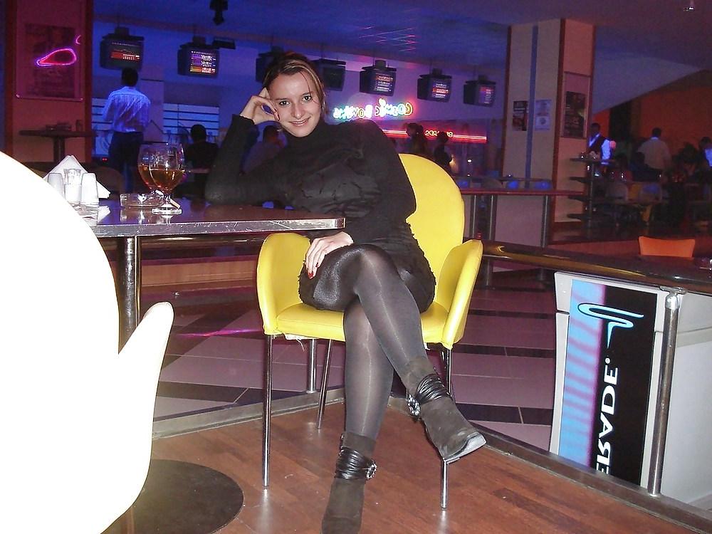 25P Pantyhose Upskirt