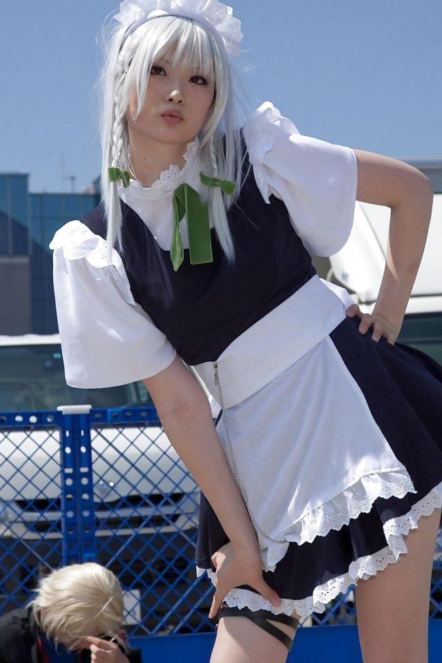 12P Cute Japanese Cosplay Girlies