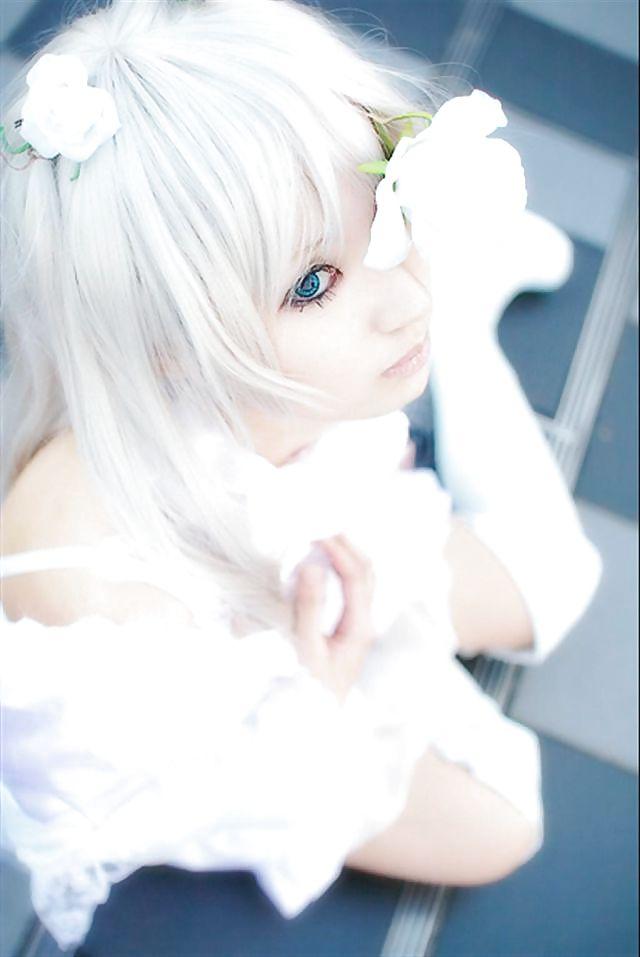 12P Cute Japanese Cosplay Girlies