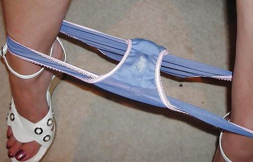 17P Upskirt dirty panties