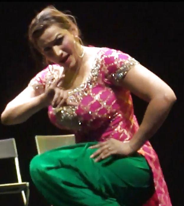 7P Saima khan, meri pakistani randiiii, bade mummo wali gasti