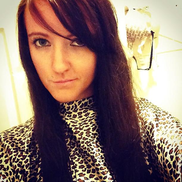 25P Rhea loves to gogo for dirty old men! Feed her your cum!