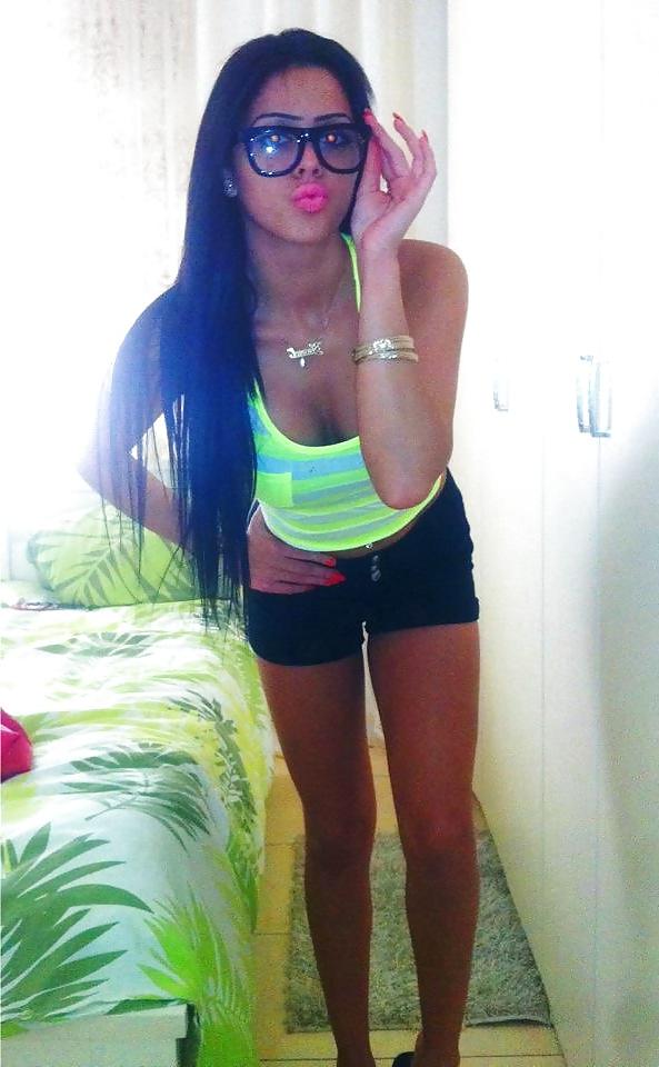 25P Sexy Teen Model Wannabe SLUT - Dirty Comments!