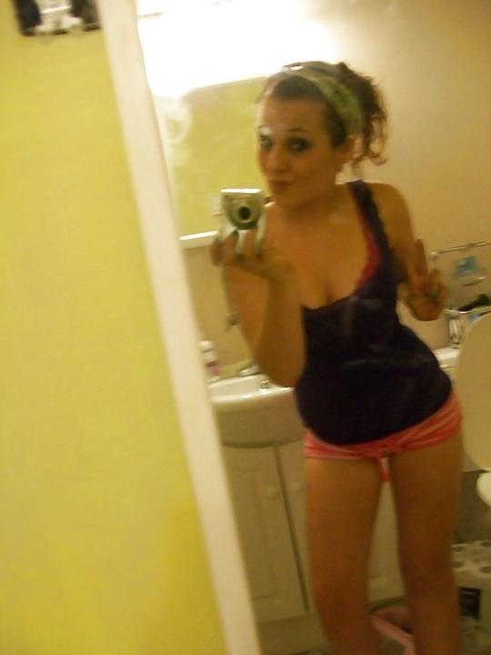 25P Had requests for this little whore Samantha
