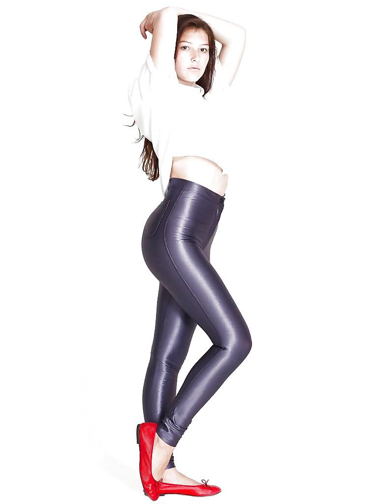 25P The Amazing Sexy Disco Jeans