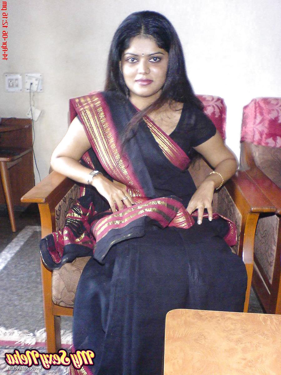 25P Desi Bengali Neha Flashig Body