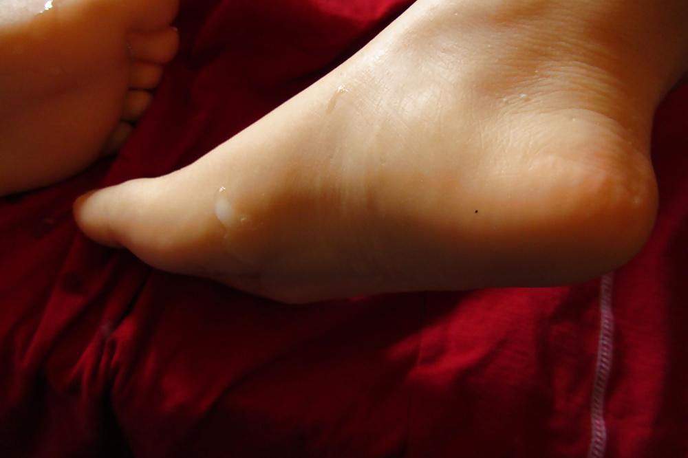 25P My new foot fetish toys