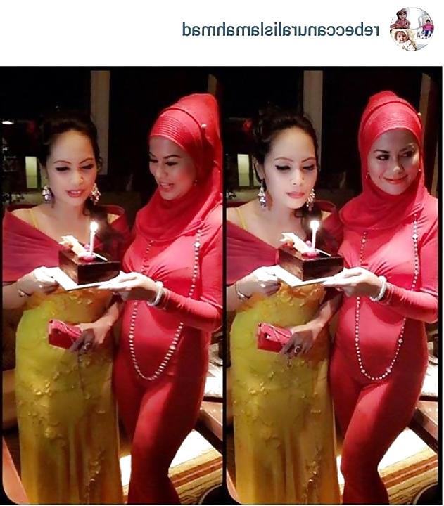 25P Awek . Tetek . Puki & Memek Montok.