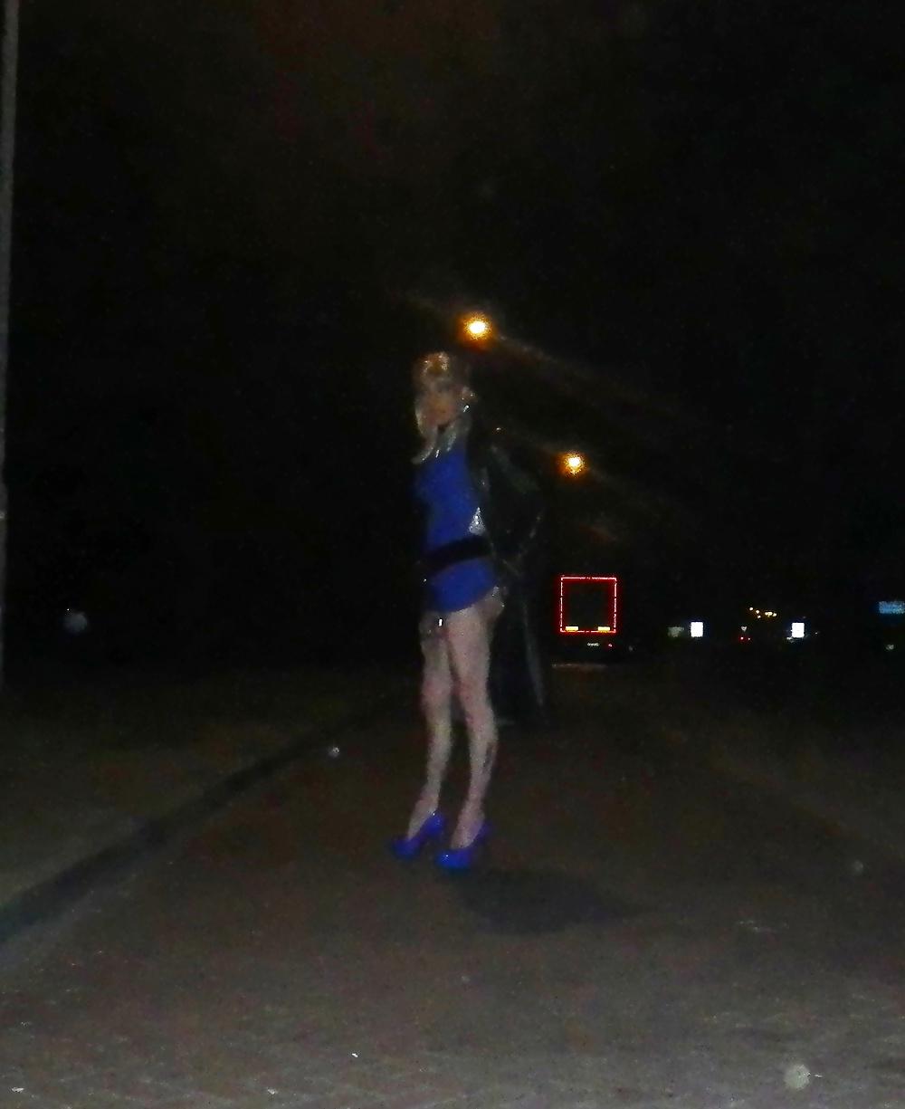 13P Blue parking