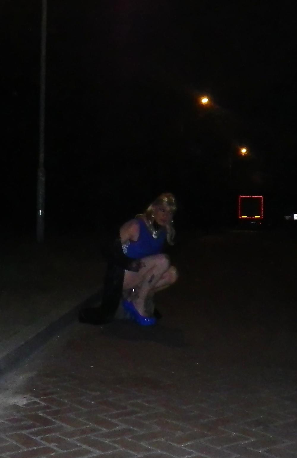 13P Blue parking
