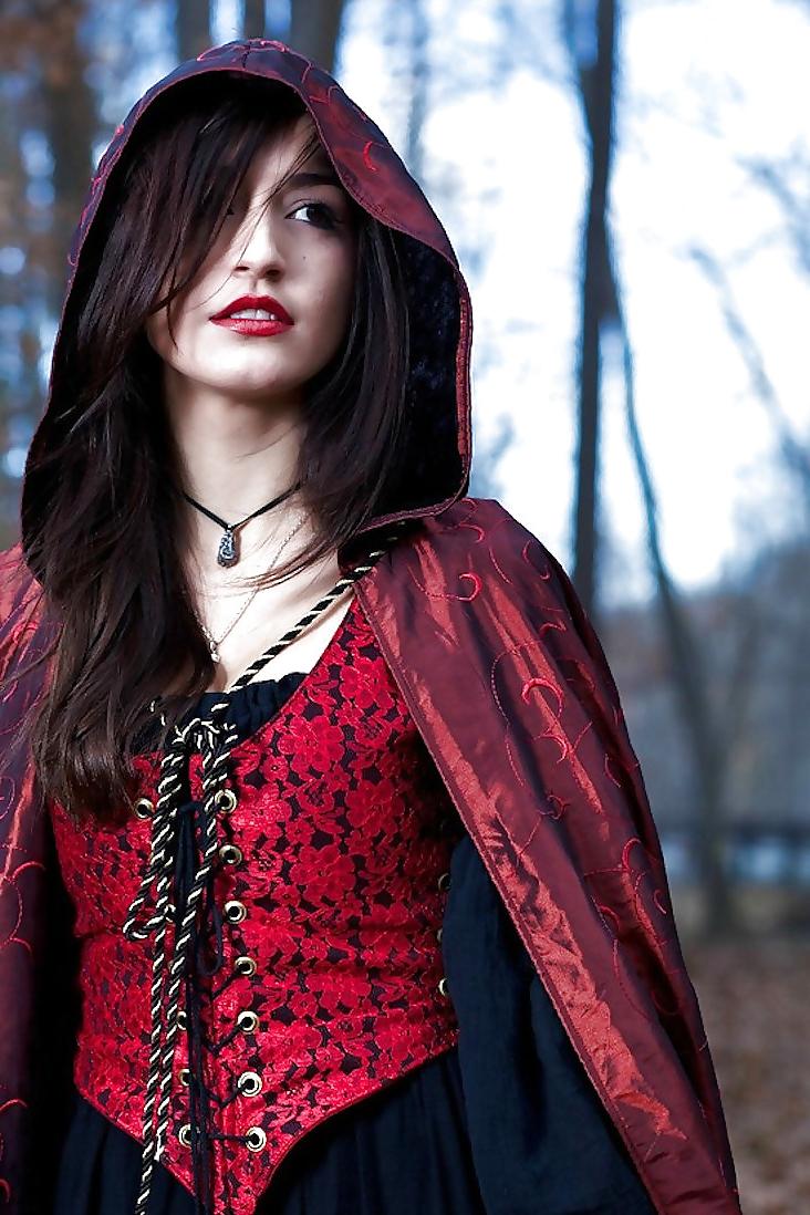 25P Little Red Riding Hood