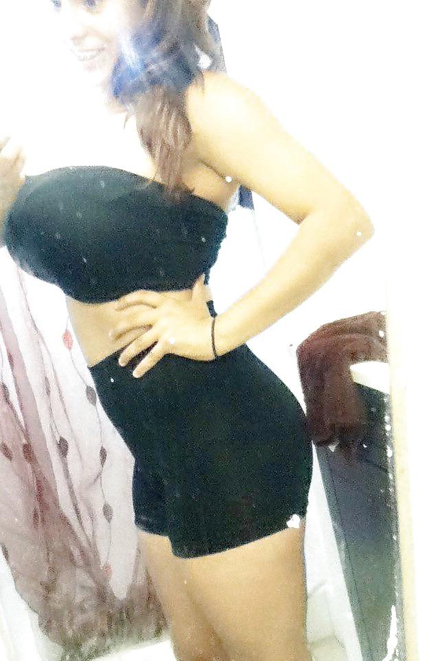 17P Busty Amatuer 12
