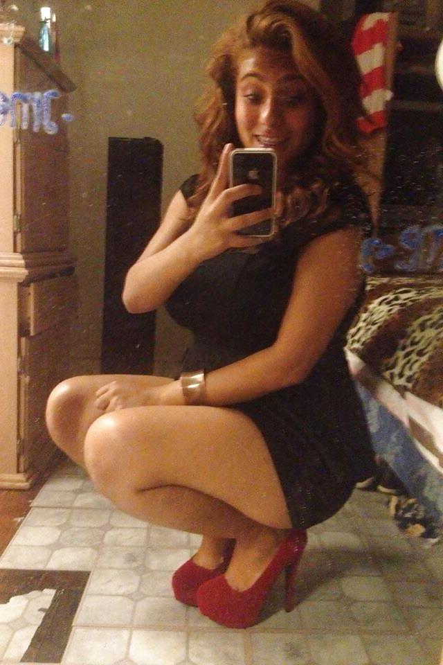 17P Busty Amatuer 12
