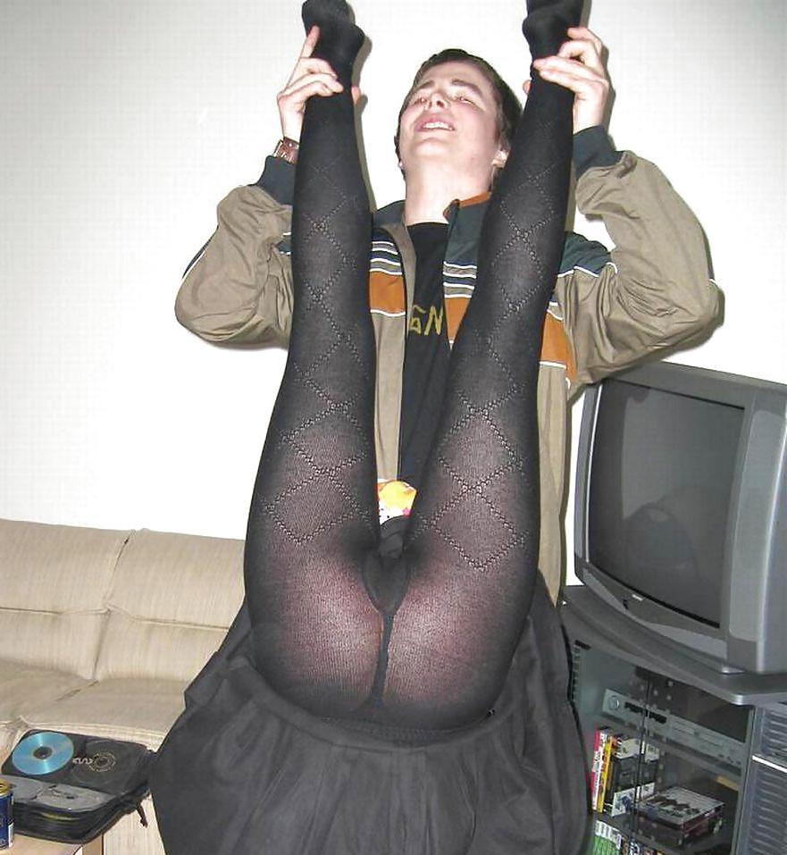 16P Upskirt and pantyhose 3