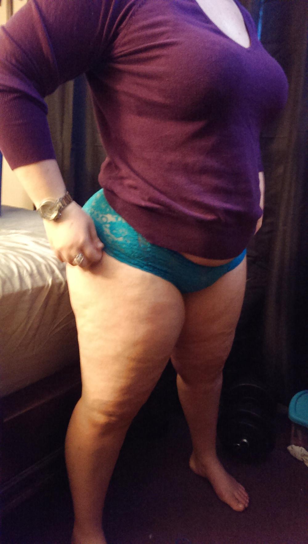 20P Pawg in blue panties