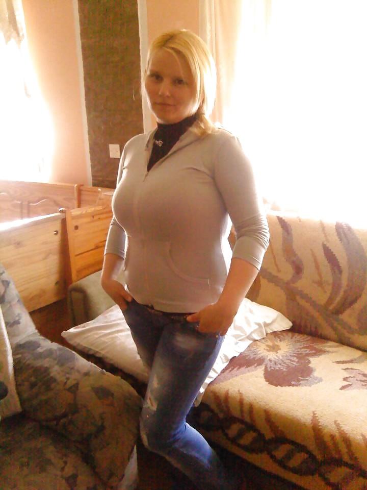 12P Serbian girls 1 