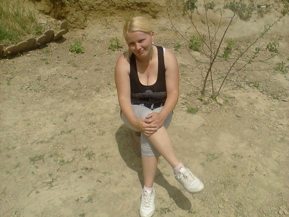 12P Serbian girls 1 
