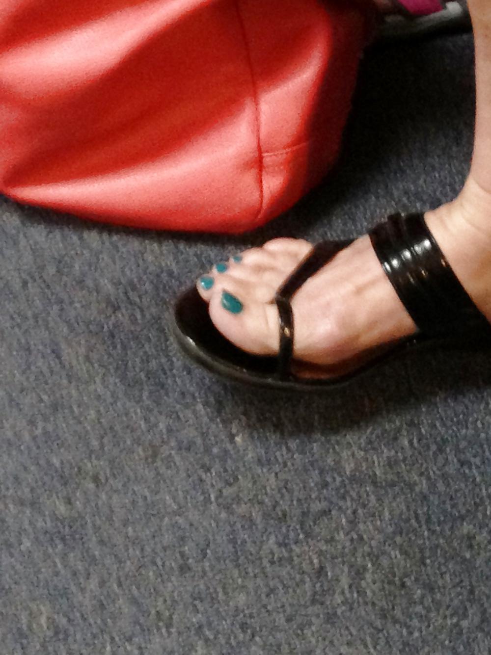 16P Wife's blue toes