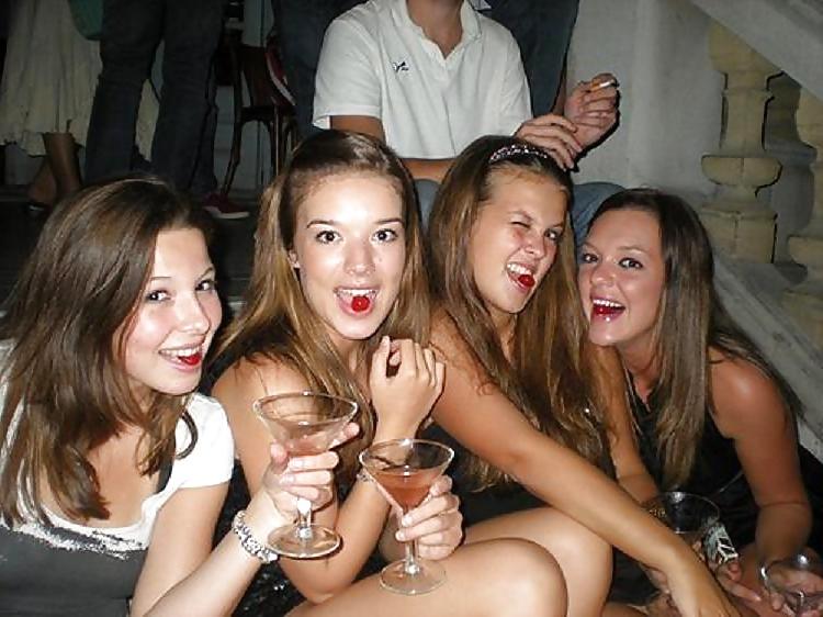 10P Groups Of Little Teen Sluts
