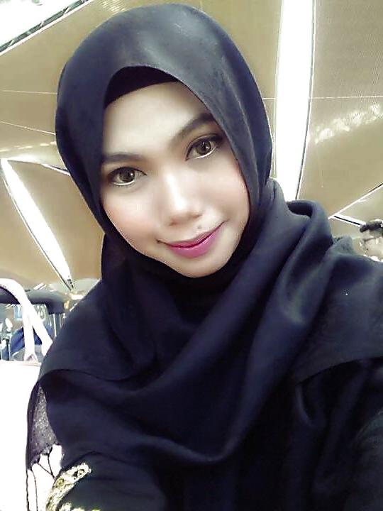 6P Malay awek kena cumshot
