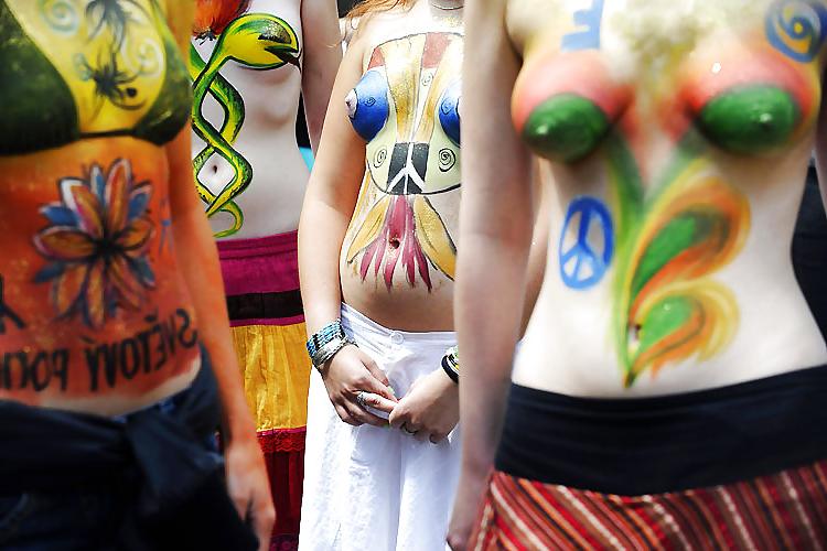 12P Nudist Pictures I love 27 Body painting