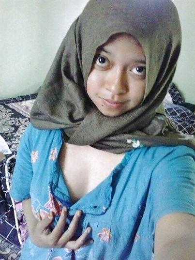 13P Awek Tudung Seberang