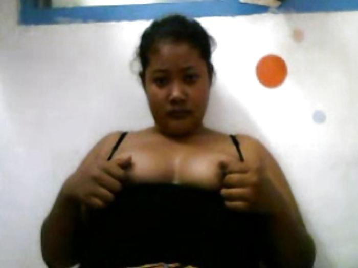 9P Awek melayu tudung bogel time webcam