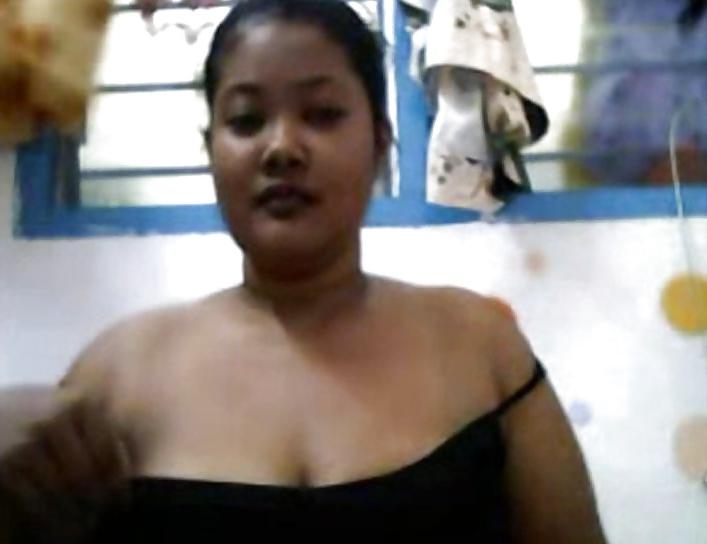 9P Awek melayu tudung bogel time webcam