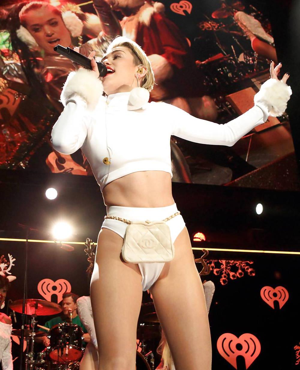 24P Miley Cyrus - This Slut needs a hard Fuck