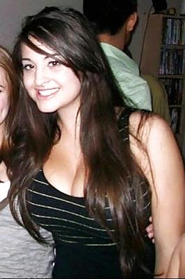 16P Busty Amatuer 18