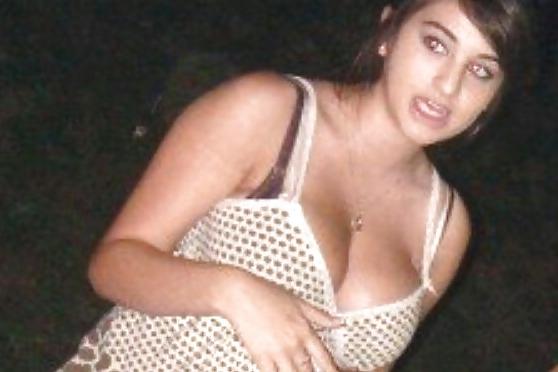 16P Busty Amatuer 18