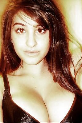 16P Busty Amatuer 18