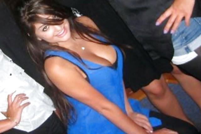 16P Busty Amatuer 18
