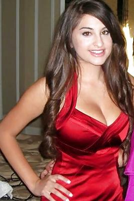16P Busty Amatuer 18