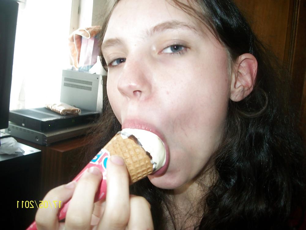 25P French girl 1