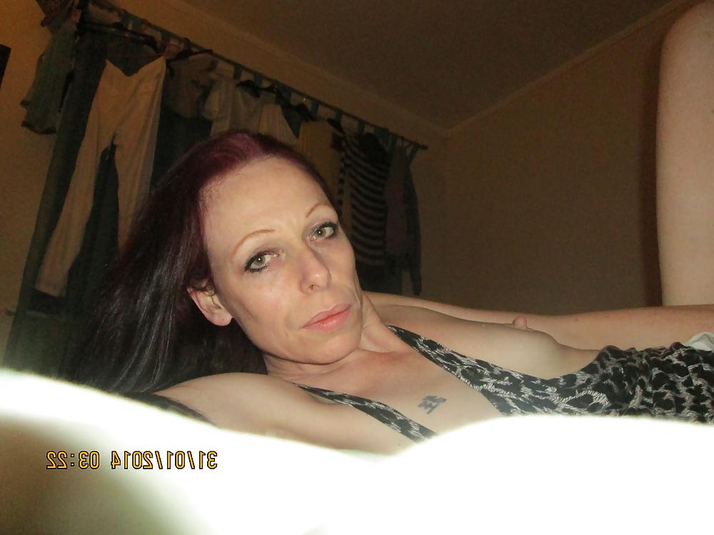 14P Little tits