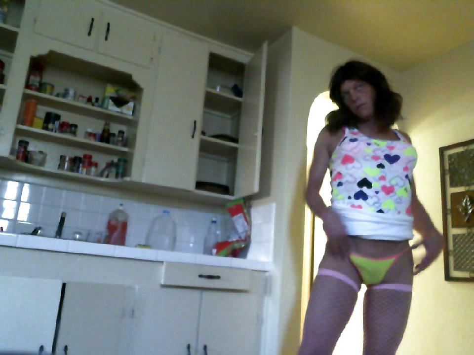 20P Cross dresser Lisa Love CD Lisa having a little fun