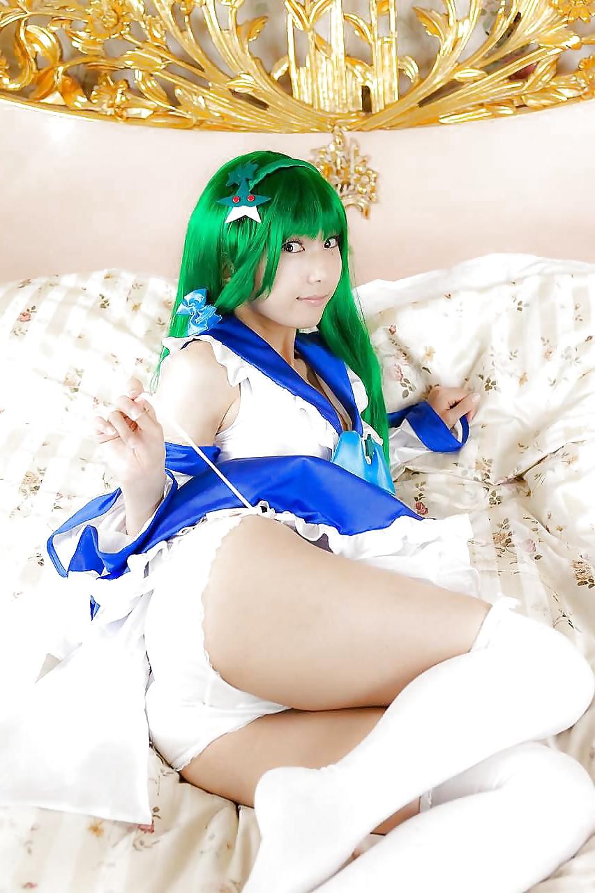 21P Asian Cosplay Girls 2
