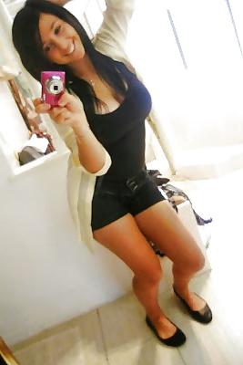 17P Busty Amatuer 29