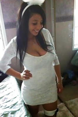 17P Busty Amatuer 29