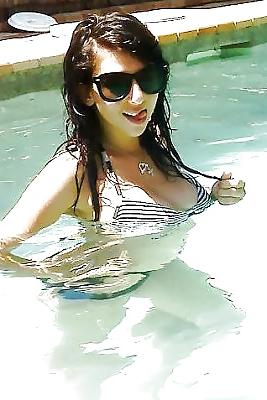 17P Busty Amatuer 29