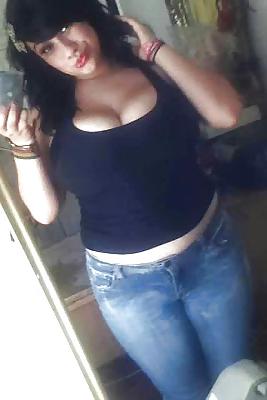20P Busty Amatuer 32