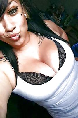 20P Busty Amatuer 32