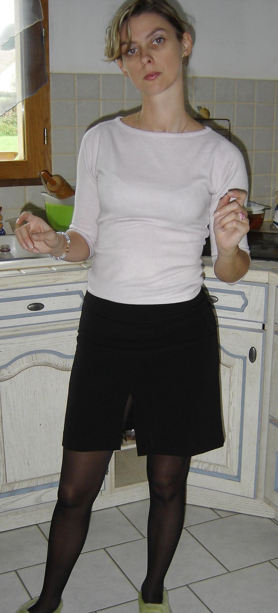 25P Mere de famille bcbg a souiller