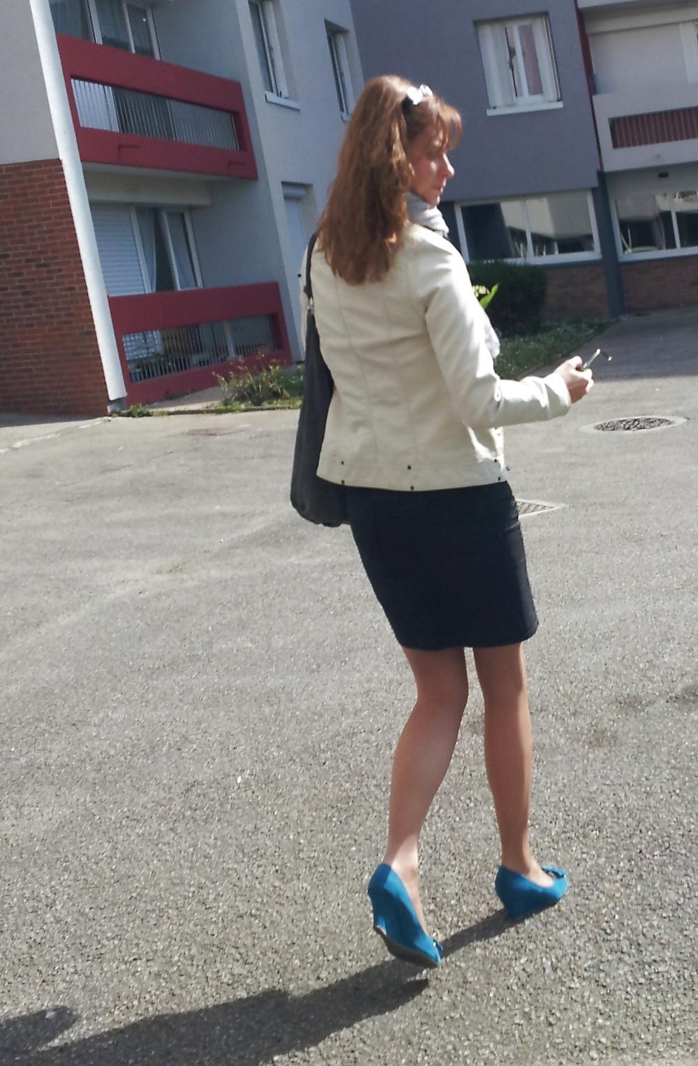25P Mere de famille bcbg a souiller
