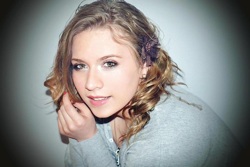 14P Elise french Slut
