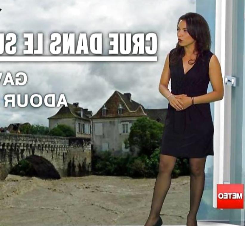 25P French TV Girl - Anais
